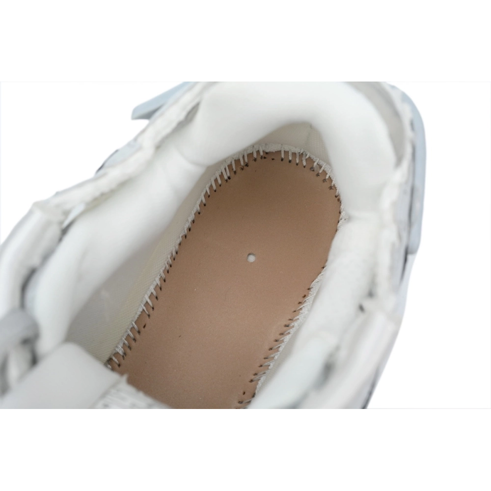 Balenciaga Runner Silvery White 677402 W3RB2 8100