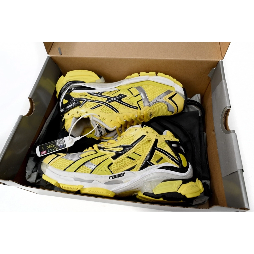 Balenciaga Runner Black Yellow 677402W2RD30510