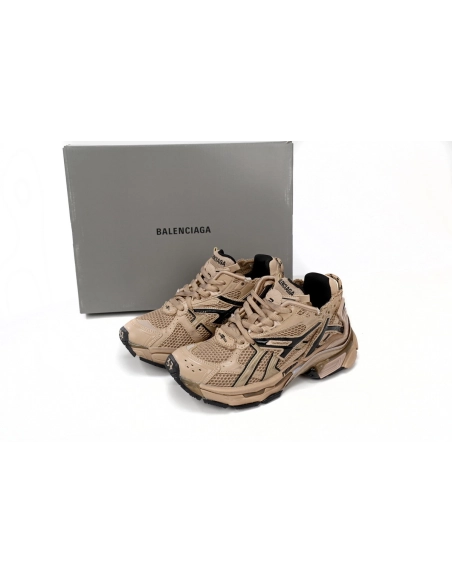 Balenciaga Runner Dark Brown 677402W1RA80125