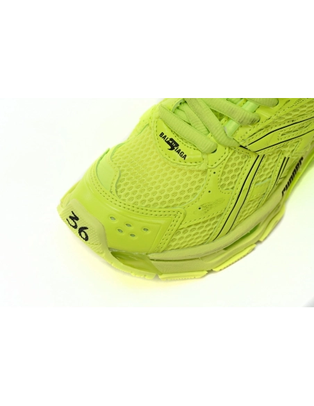 Balenciaga Runner Lime 677403W3RB47500
