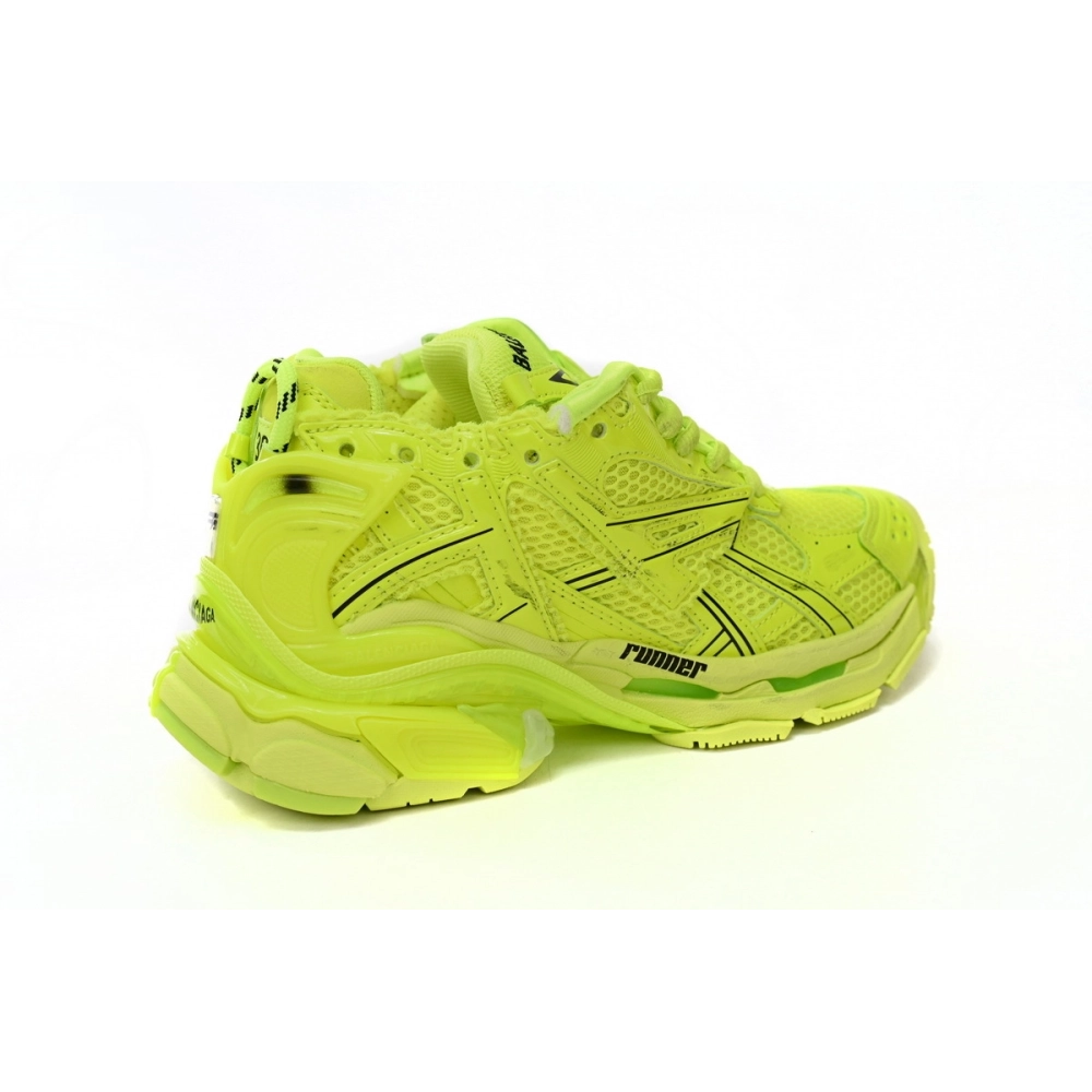 Balenciaga Runner Lime 677403W3RB47500