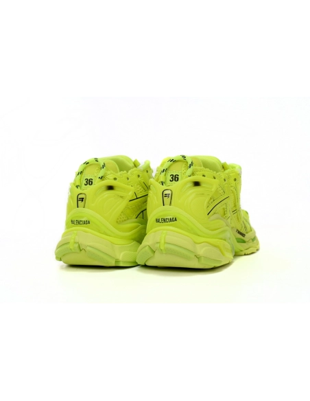 Balenciaga Runner Lime 677403W3RB47500