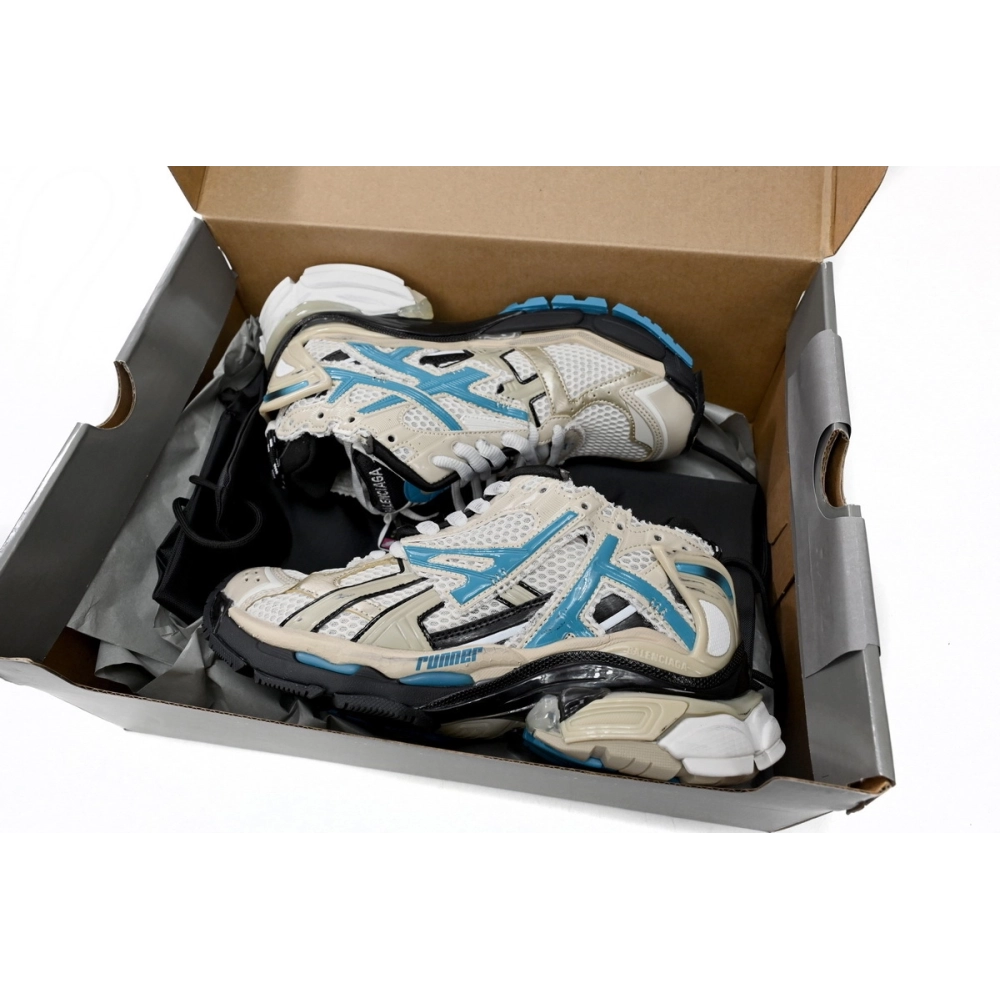 Balenciaga Runner Beige Blue 677402W5RH60312