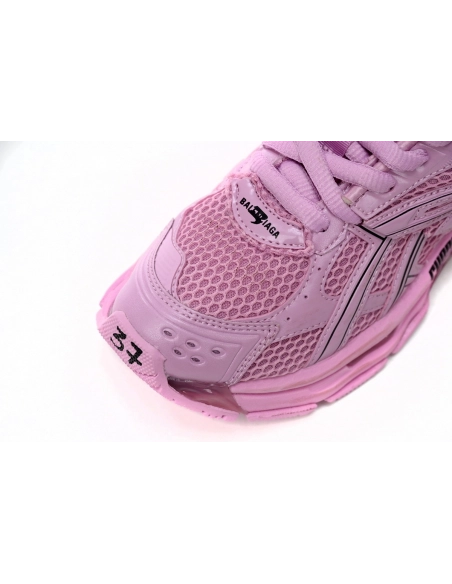 Balenciaga Runner Pink 677402W3RB15000