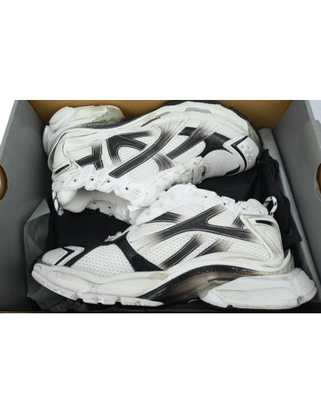 Balenciaga Runner Sneaker Gradient-White Black 772774 WRUNG 9010