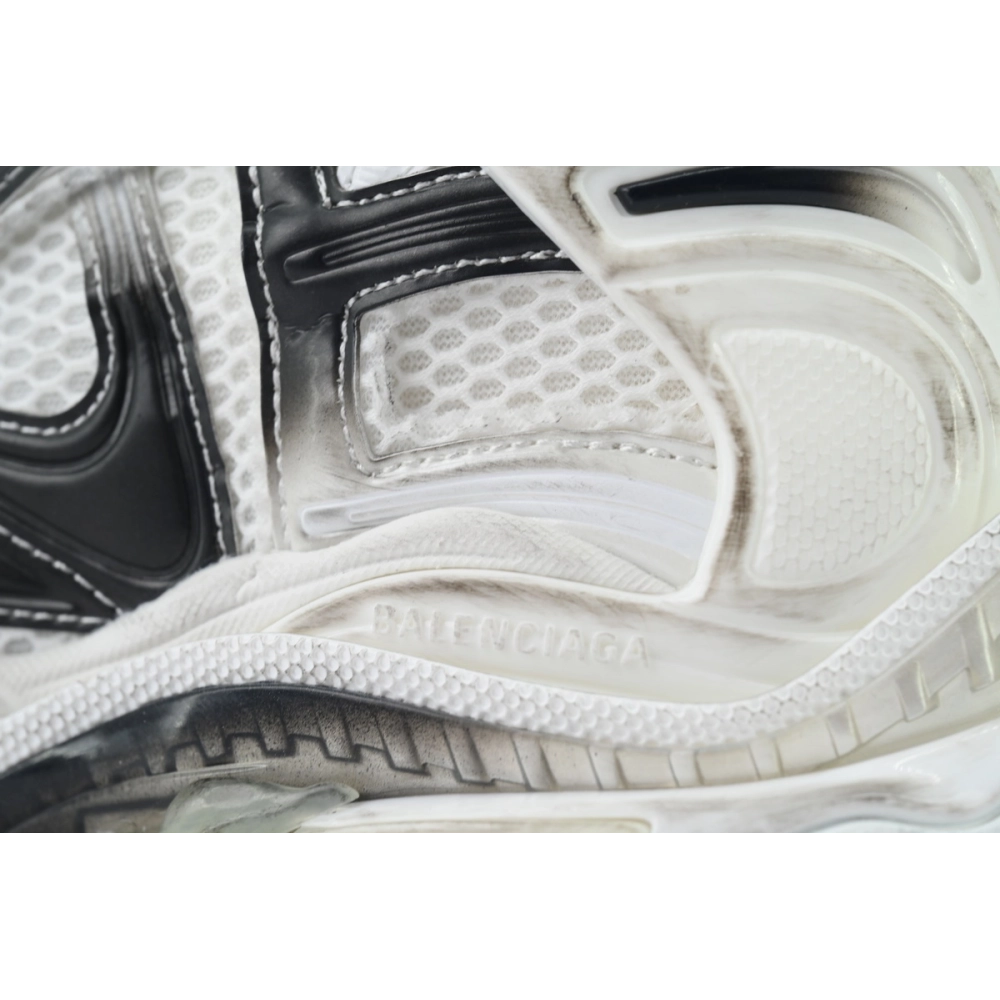 Balenciaga Runner Sneaker Gradient-White Black 772774 WRUNG 9010