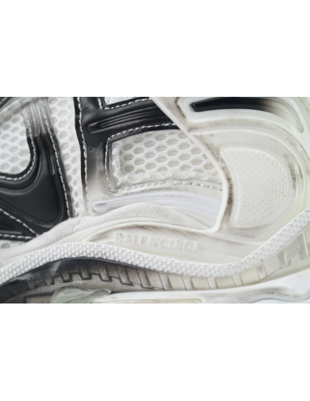 Balenciaga Runner Sneaker Gradient-White Black 772774 WRUNG 9010