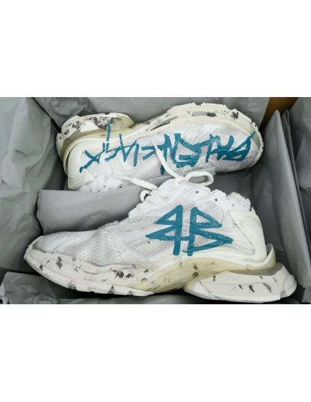 Balenciaga Runner Sneaker Graffiti White Blue 772774 W3RBQ 9040