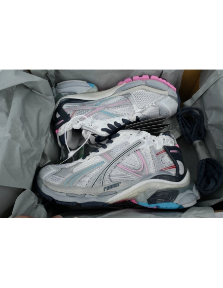 Balenciaga Runner Sneaker Grey White And Pink Black 772767 W3RNY 0322