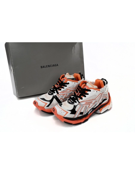 Balenciaga Runner Orange 677402W3RB79051