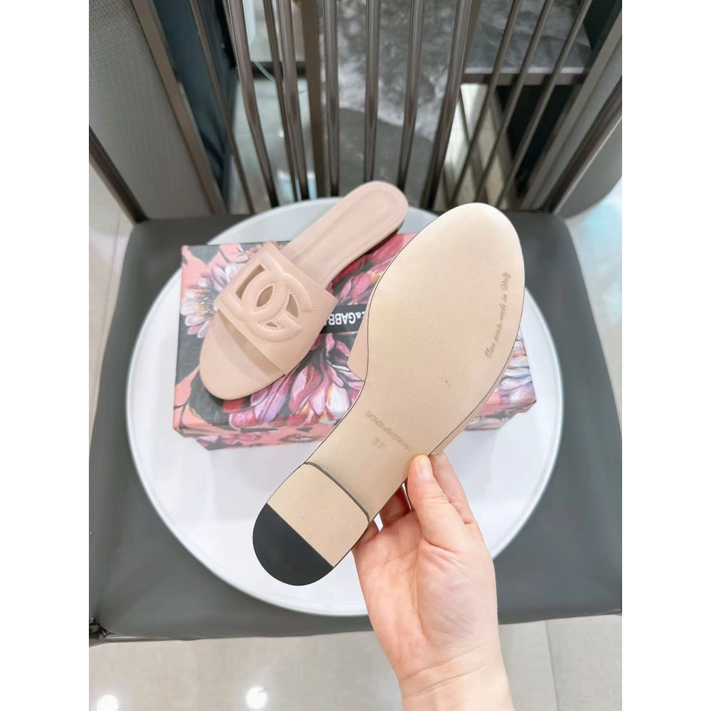 Dolce Gabbana Calfskin slides with DG logo,Dolce Gabbana Shoes
