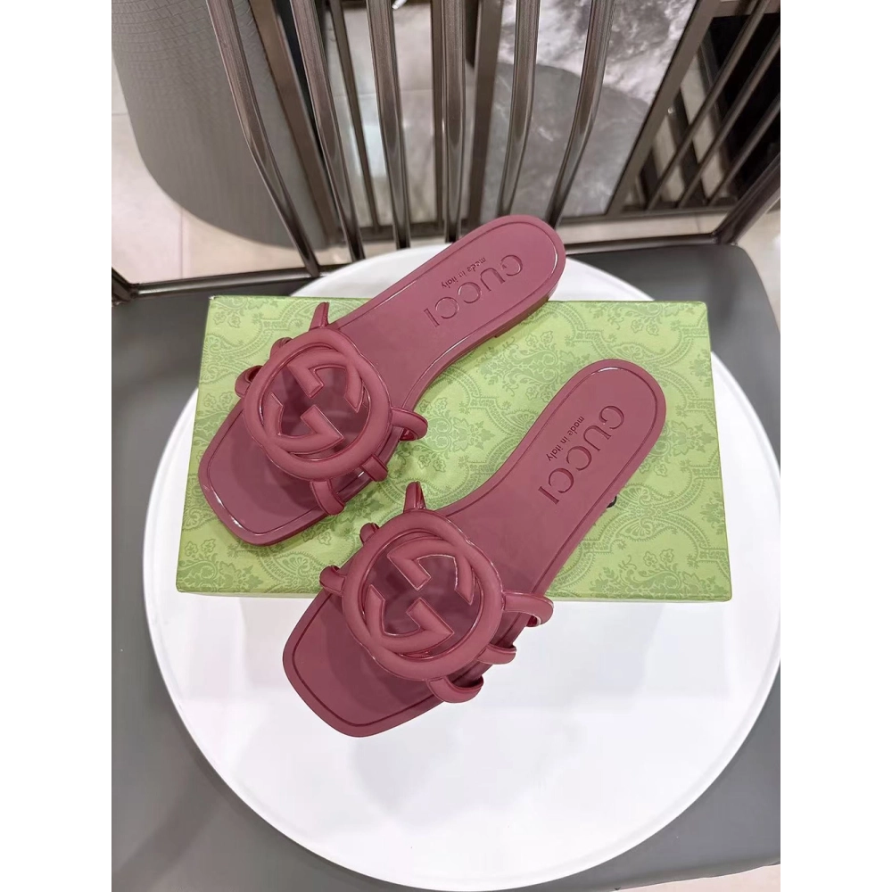 Gucci Interlocking G slide sandal,Gucci Slides