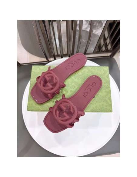 Gucci Interlocking G slide sandal,Gucci Slides