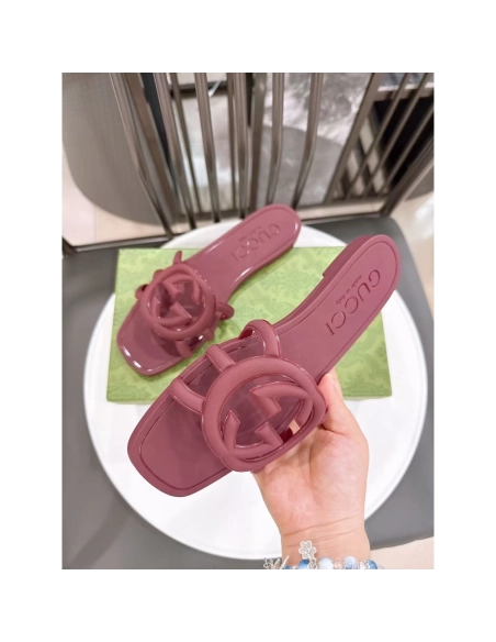 Gucci Interlocking G slide sandal,Gucci Slides