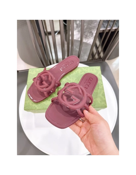 Gucci Interlocking G slide sandal,Gucci Slides
