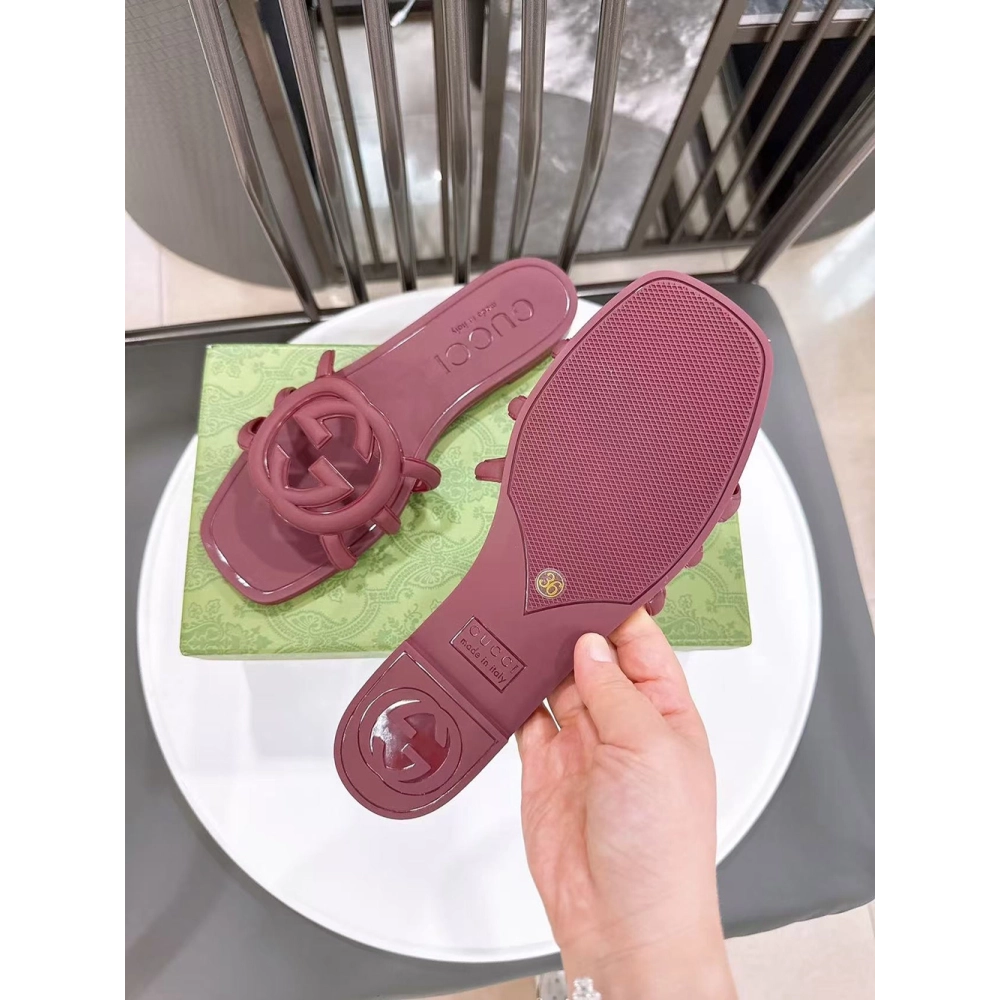 Gucci Interlocking G slide sandal,Gucci Slides