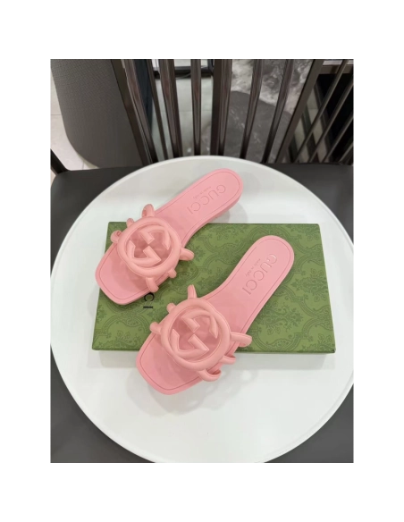 Gucci Interlocking G slide sandal,Gucci Slides