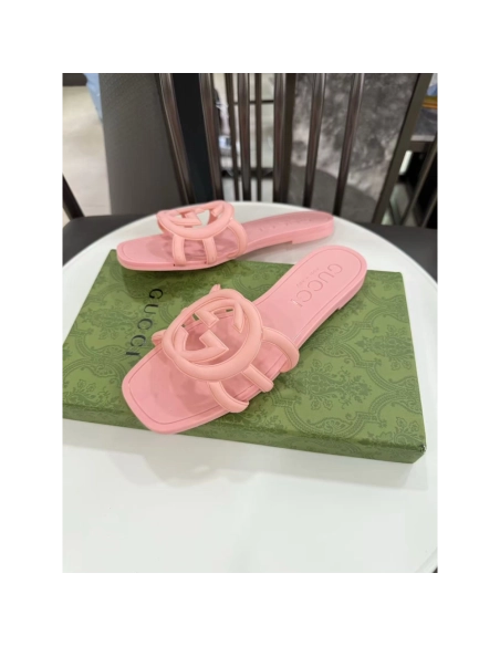 Gucci Interlocking G slide sandal,Gucci Slides