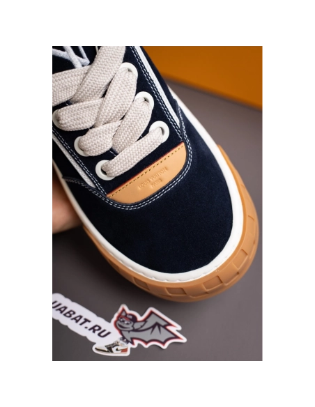 Louis Vuitton Tilted Sneaker 1AJ751,LOUIS VUITTON Sneakers