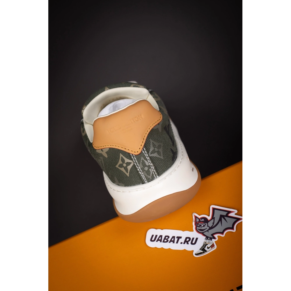 Louis Vuitton Tilted Sneaker 1AJAM7,LOUIS VUITTON Sneakers