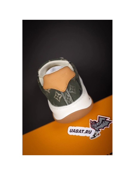 Louis Vuitton Tilted Sneaker 1AJAM7,LOUIS VUITTON Sneakers