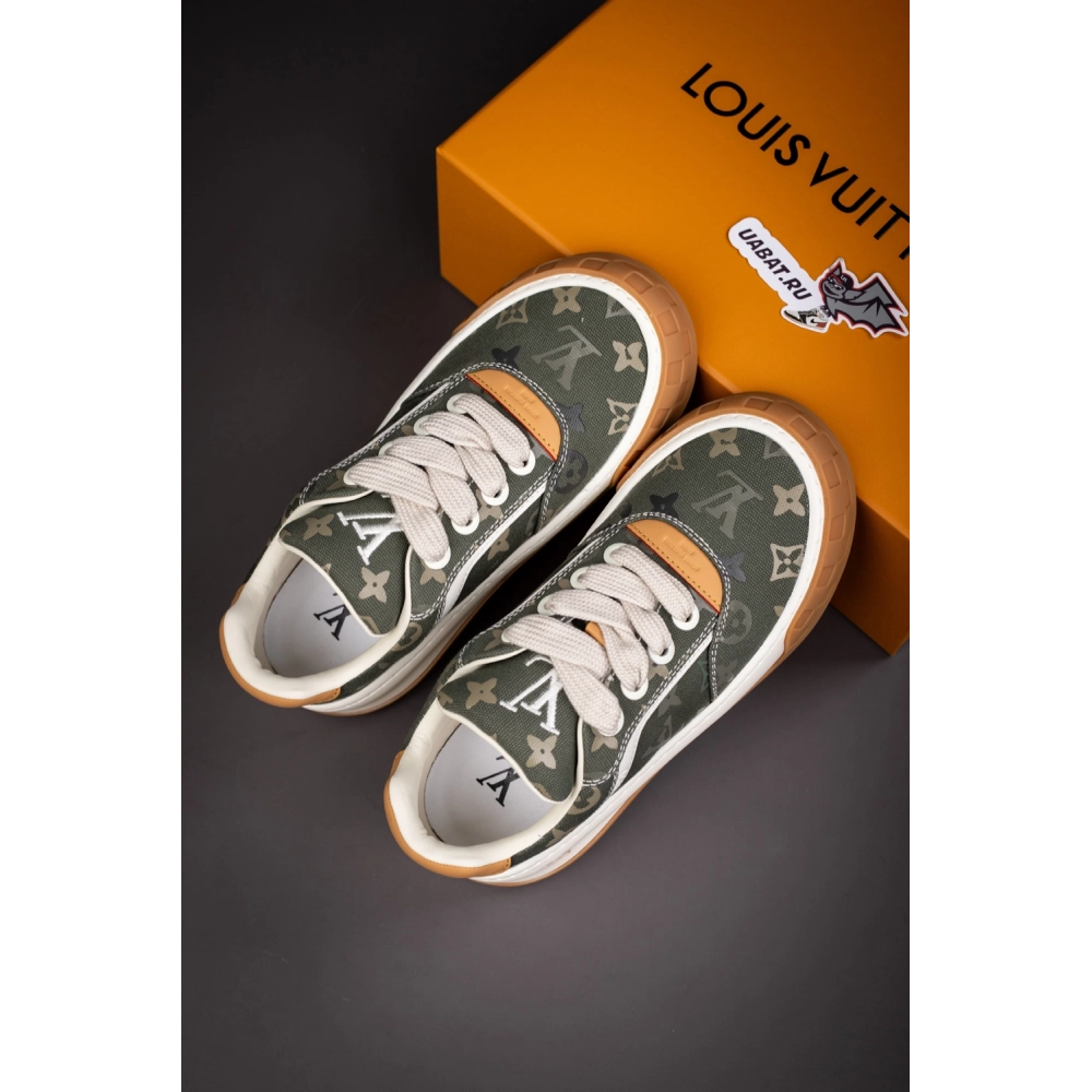 Louis Vuitton Tilted Sneaker 1AJAM7,LOUIS VUITTON Sneakers