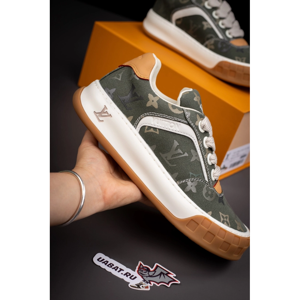 Louis Vuitton Tilted Sneaker 1AJAM7,LOUIS VUITTON Sneakers