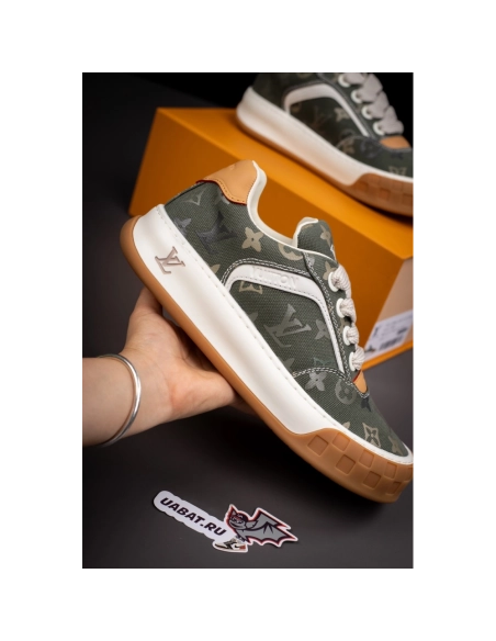 Louis Vuitton Tilted Sneaker 1AJAM7,LOUIS VUITTON Sneakers