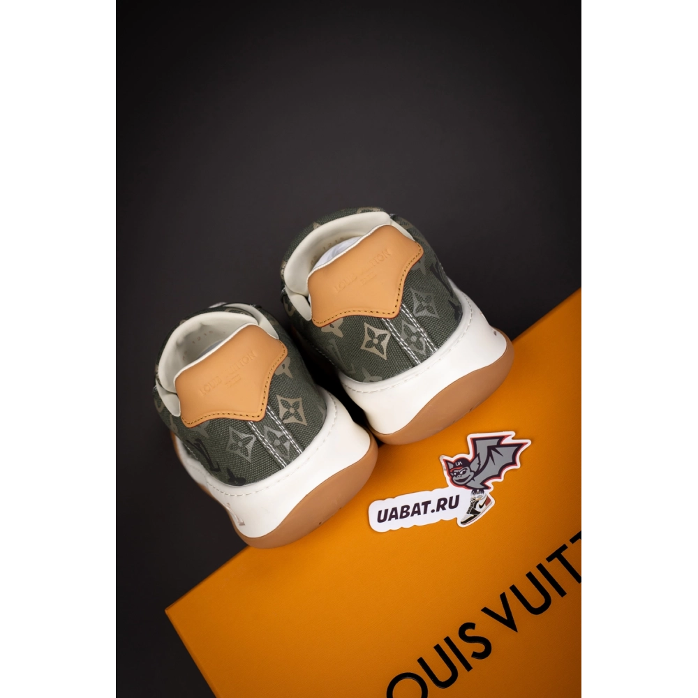 Louis Vuitton Tilted Sneaker 1AJAM7,LOUIS VUITTON Sneakers