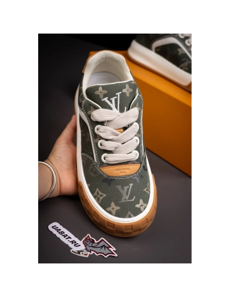 Louis Vuitton Tilted Sneaker 1AJAM7,LOUIS VUITTON Sneakers