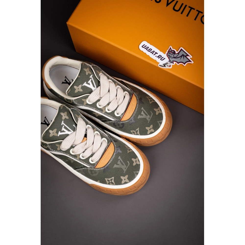 Louis Vuitton Tilted Sneaker 1AJAM7,LOUIS VUITTON Sneakers