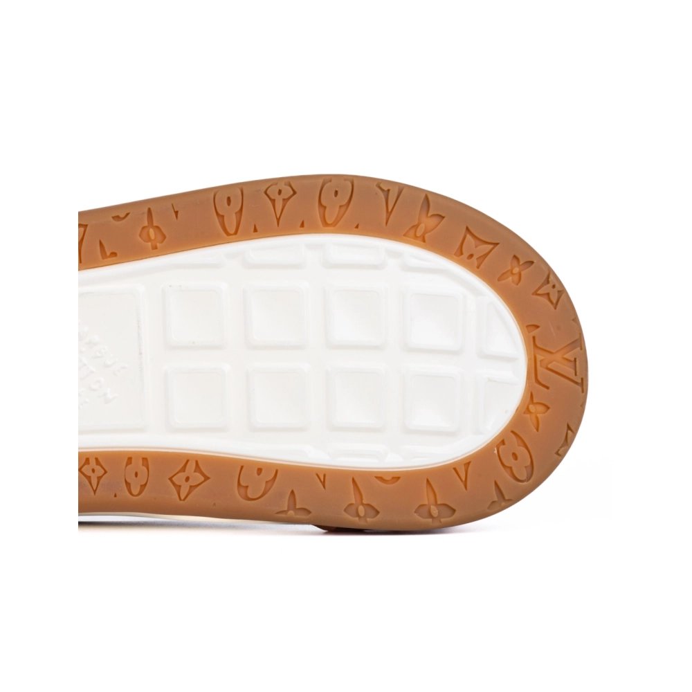 Louis Vuitton Tilted Sneaker 1AJAM7,LOUIS VUITTON Sneakers