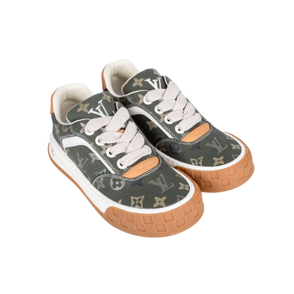 Louis Vuitton Tilted Sneaker 1AJAM7,LOUIS VUITTON Sneakers