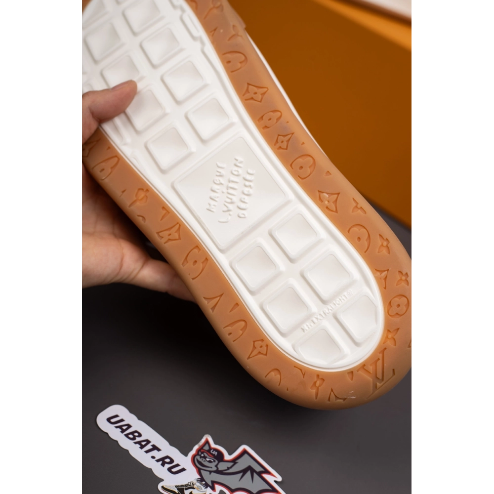 Louis Vuitton Tilted Sneaker 1AJCWD,LOUIS VUITTON Sneakers