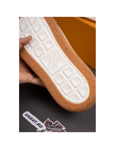 Louis Vuitton Tilted Sneaker 1AJCWD,LOUIS VUITTON Sneakers