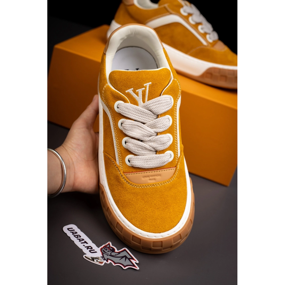 Louis Vuitton Tilted Sneaker 1AJTHL,LOUIS VUITTON Sneakers