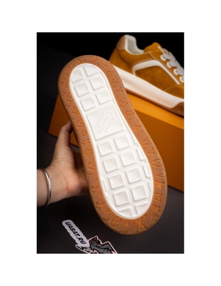 Louis Vuitton Tilted Sneaker 1AJTHL,LOUIS VUITTON Sneakers