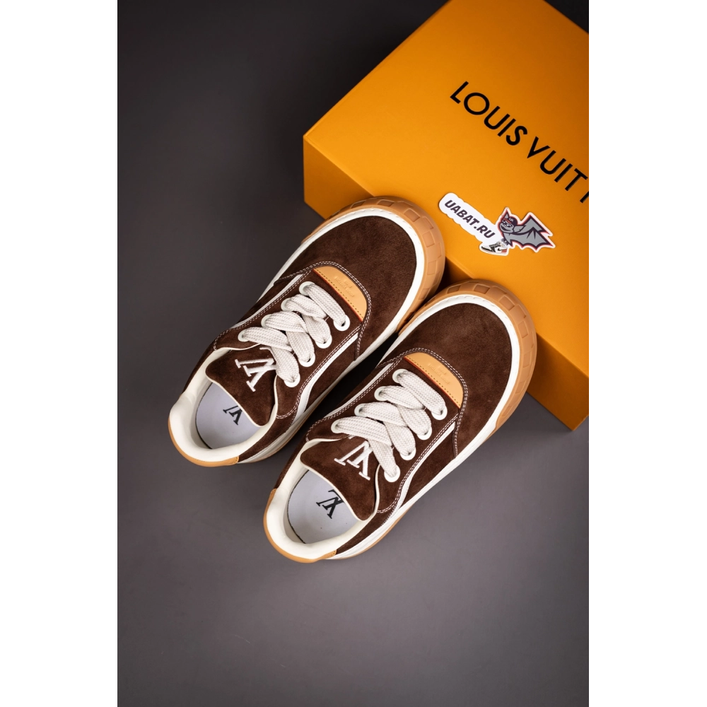 Louis Vuitton Tilted Sneaker 1AJTIP,LOUIS VUITTON Sneakers