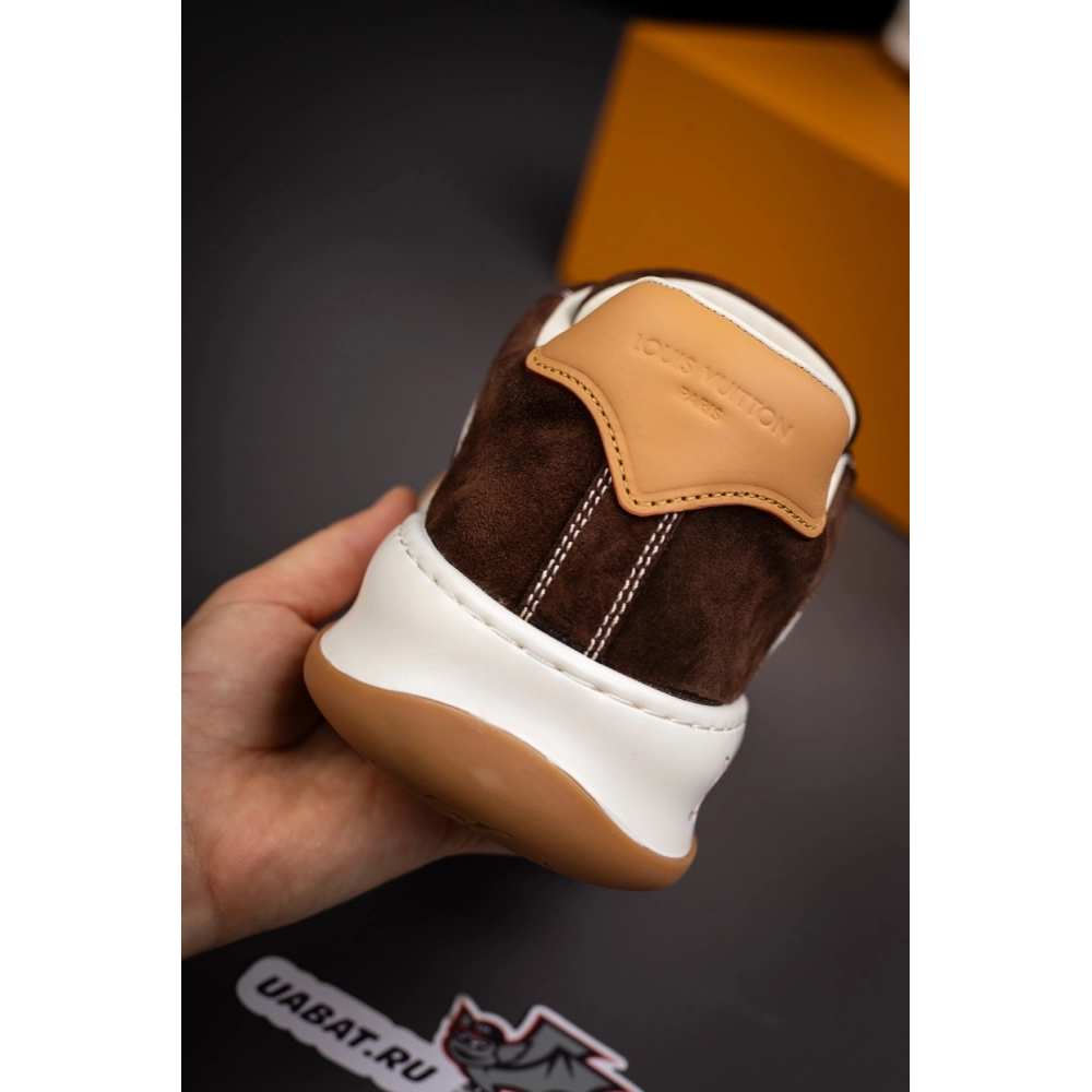 Louis Vuitton Tilted Sneaker 1AJTIP,LOUIS VUITTON Sneakers