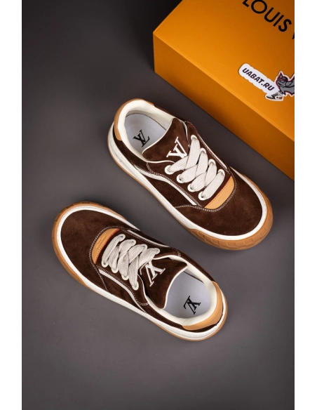 Louis Vuitton Tilted Sneaker 1AJTIP,LOUIS VUITTON Sneakers