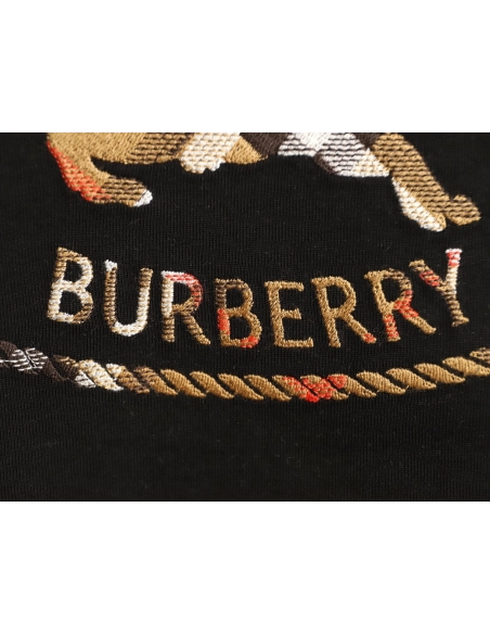 Burberry Plaid Knight Crest Embroidered Short-Sleeve T-Shirt TSK1,Burberry
