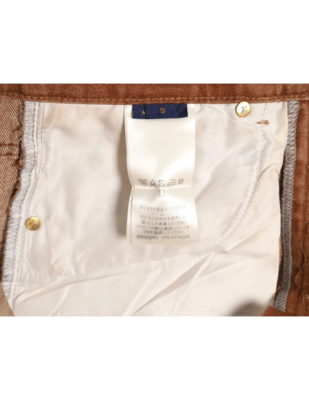 Louis Vuitton leather-label washed wide-leg denim shorts,Louis Vuitton