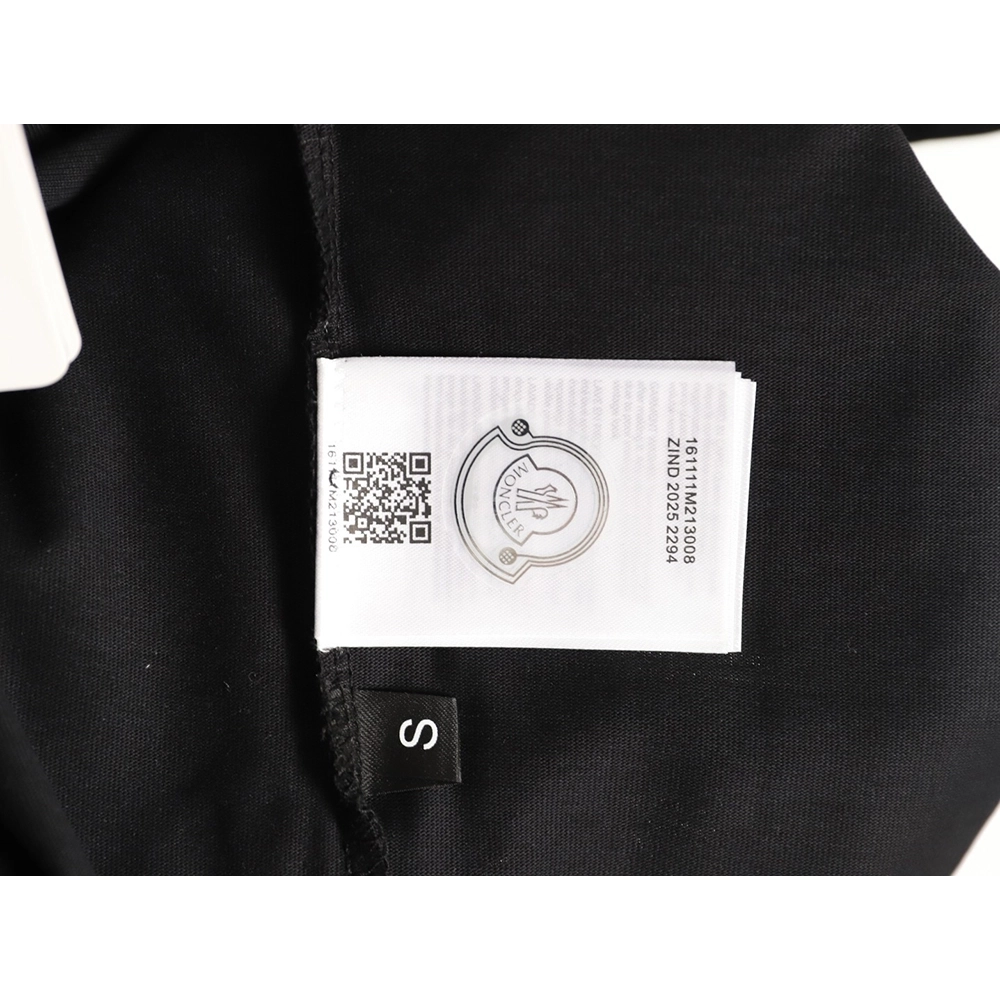 Moncler Chest Logo Print Short-Sleeve T-Shirt TSK1,Moncler