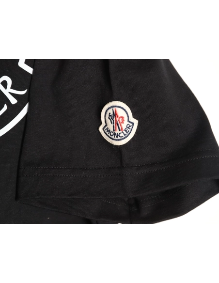 Moncler Chest Logo Print Short-Sleeve T-Shirt TSK1,Moncler