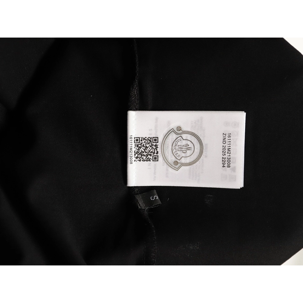 Moncler Embroidered Black Label Logo Short-Sleeve T-Shirt TSK1,Moncler