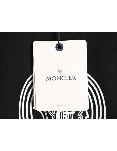 Moncler Overlapping Logo Print Short-Sleeve TSK1,Moncler