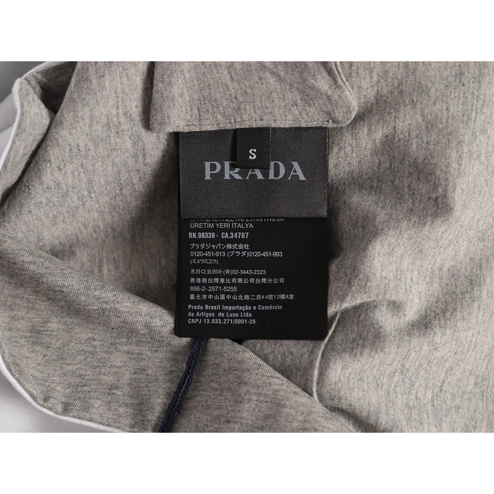 Prada Pocket Logo Color Block Reversible Short-Sleeve,Prada