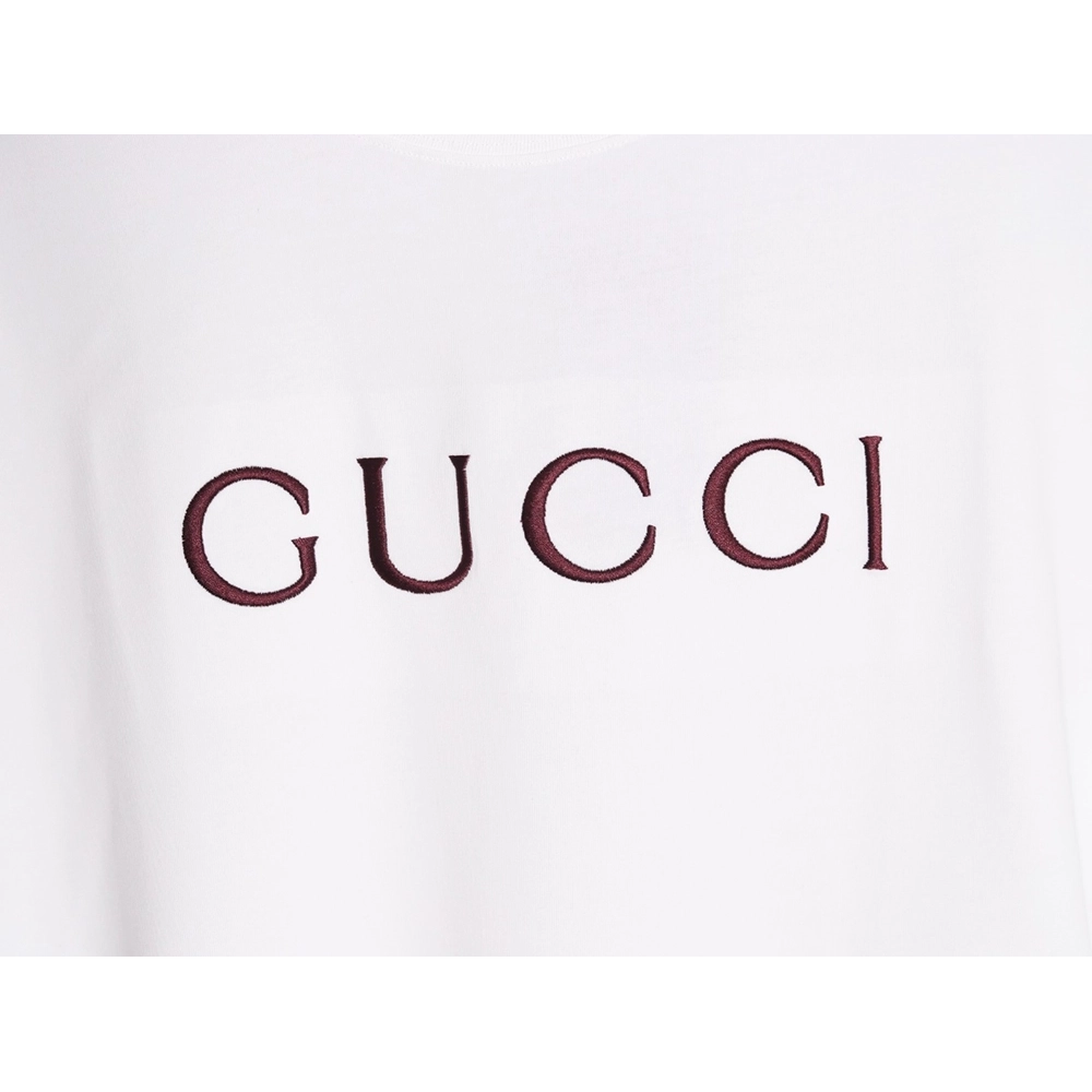 Gucci Simple Letter-Embroidered Logo Short-Sleeve T-Shirt,Gucci