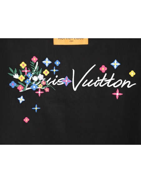 Louis Vuitton Floral Script Embroidery Crewneck Short-Sleeve T-Shirt TSK1,Louis Vuitton