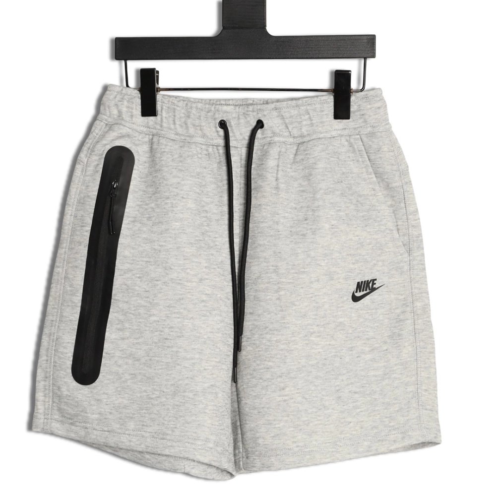 Nike Taped-Pocket Shorts,Nike
